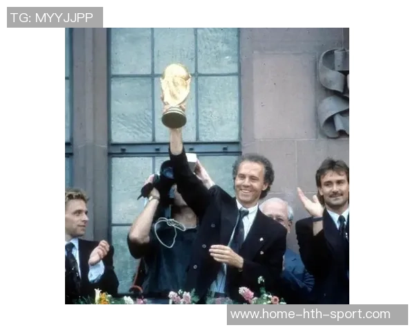 足球皇帝贝肯鲍尔的传奇人生与足球历史的辉煌交织之路 足球皇帝贝肯鲍尔的传奇人生与足球历史的辉煌交织之路